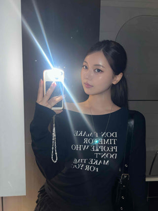 Minimal Lettering Off-Shoulder Long-Sleeve T-Shirt