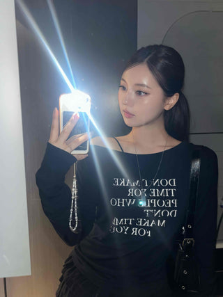 Minimal Lettering Off-Shoulder Long-Sleeve T-Shirt