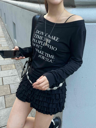 Minimal Lettering Off-Shoulder Long-Sleeve T-Shirt