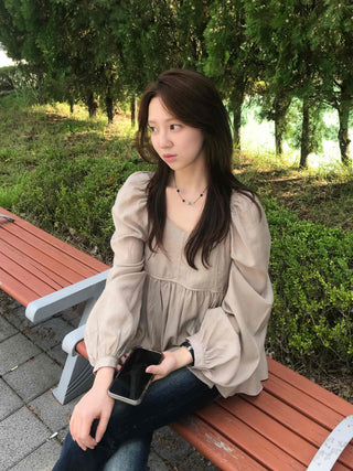 Sweet Mood Shirred Pleated Blouse