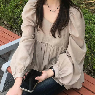 Sweet Mood Shirred Pleated Blouse