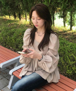 Sweet Mood Shirred Pleated Blouse