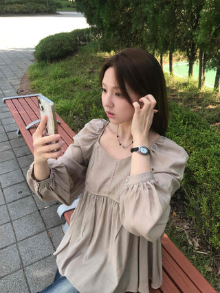 Sweet Mood Shirred Pleated Blouse