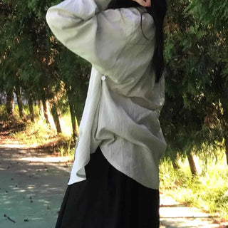 Minimal Delicate Loose Fit Shirt