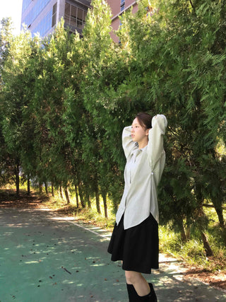 Minimal Delicate Loose Fit Shirt