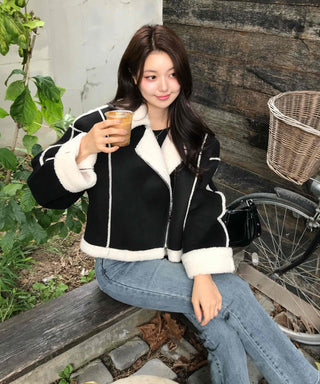 Minimalist Autumn Shearling Jacket
