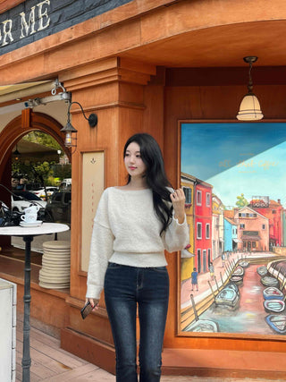 Soft Touch Heathered Boat Neck Balloon Knit