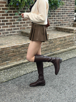 Vintage Leather Belt Cutout Pleated Skirt