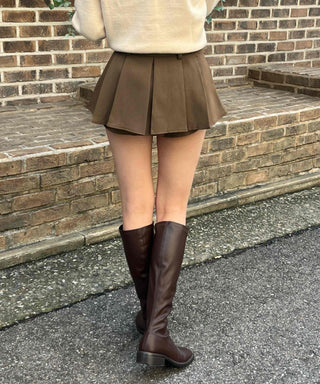 Vintage Leather Belt Cutout Pleated Skirt