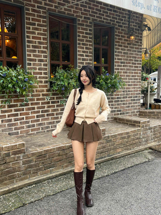Vintage Leather Belt Cutout Pleated Skirt