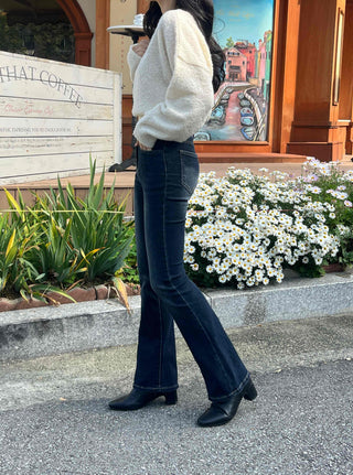 Daily High-Waisted Slim Bootcut Denim Pants