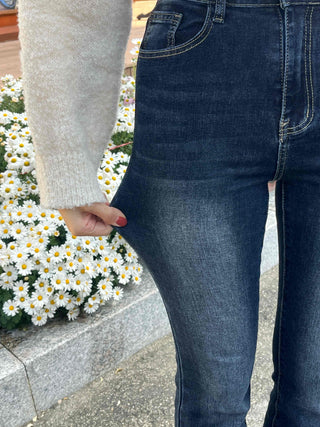 Daily High-Waisted Slim Bootcut Denim Pants