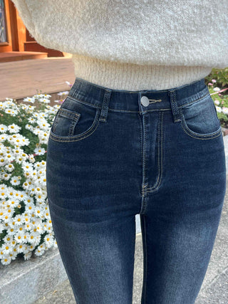 Daily High-Waisted Slim Bootcut Denim Pants