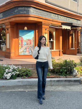 Daily High-Waisted Slim Bootcut Denim Pants