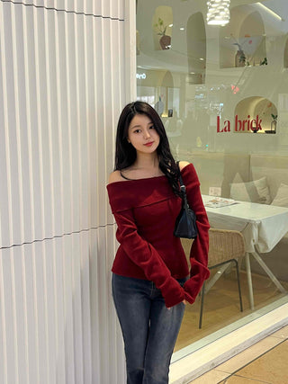 Lovely Off-Shoulder Slim Fit Velvet Long Sleeve T-Shirt