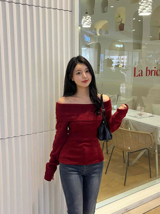 Lovely Off-Shoulder Slim Fit Velvet Long Sleeve T-Shirt