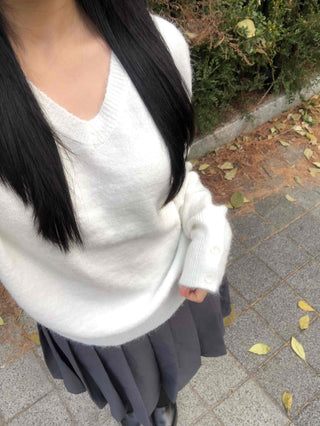 Cozy Fit V-Neck Wool Knit