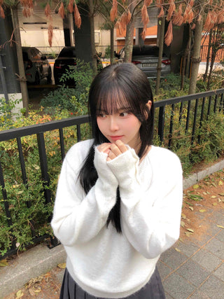 Cozy Fit V-Neck Wool Knit