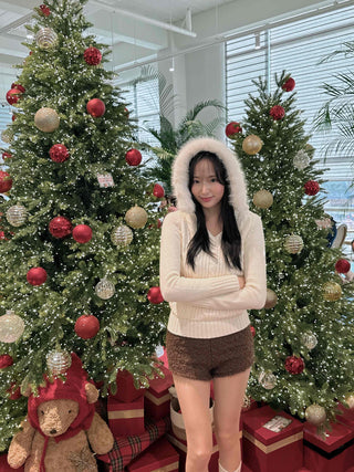 Hooded Fur Cable Knit Slim V-Neck Knit