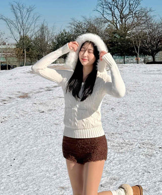 Hooded Fur Cable Knit Slim V-Neck Knit