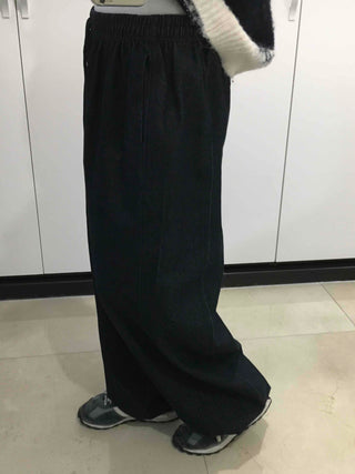Non-Faded Loose Fit Straight Raw Denim Pants