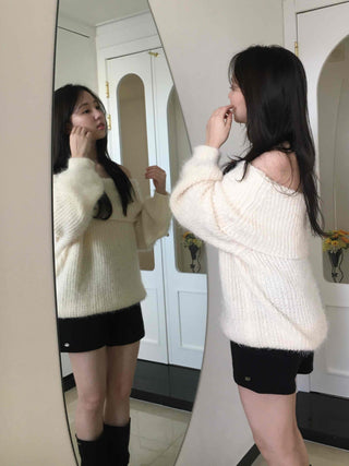 Soft Texture Shoulder Point Oversized Knit
