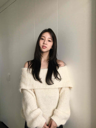 Soft Texture Shoulder Point Oversized Knit