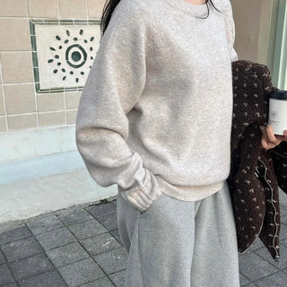 Cozy Minimal Long Sleeve Knit