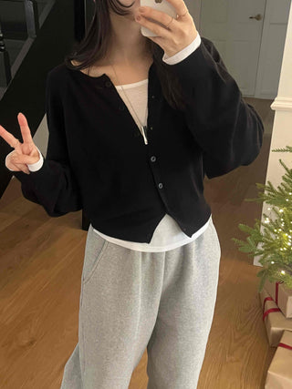 Basic Minimal Button Knit Cardigan