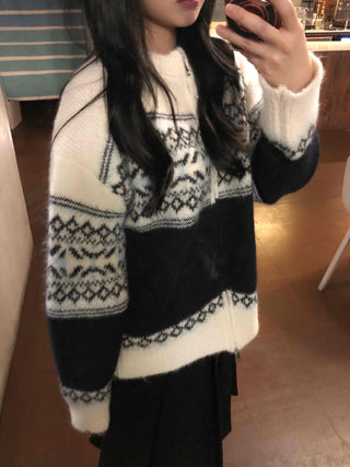 Classic Nordic Snowflake Knit Zip-up