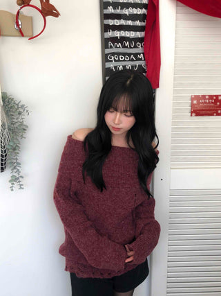 Folding Off-Shoulder Loose Knit
