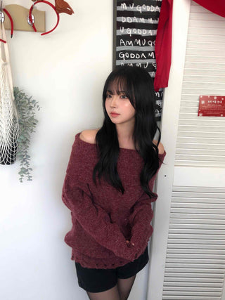Folding Off-Shoulder Loose Knit