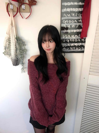 Folding Off-Shoulder Loose Knit