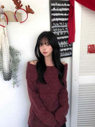 Folding Off-Shoulder Loose Knit