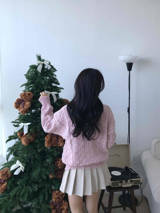 Romantic Cable Oversized Round Neck Knit