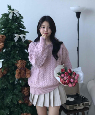 Romantic Cable Oversized Round Neck Knit
