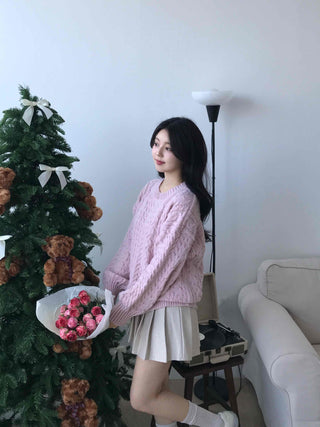 Romantic Cable Oversized Round Neck Knit
