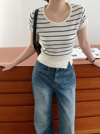 Seno U-neck Crop Slit Knit