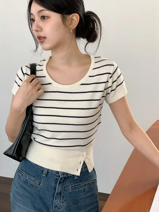 Seno U-neck Crop Slit Knit