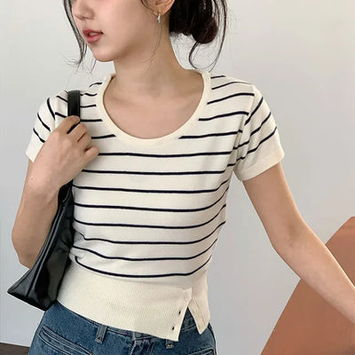 Seno U-neck Crop Slit Knit