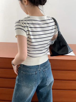 Seno U-neck Crop Slit Knit