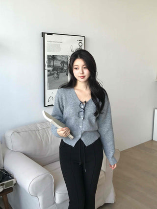 Soft V-neck Button Crop Knit Cardigan