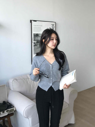Soft V-neck Button Crop Knit Cardigan