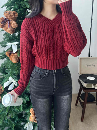 Cable Wool V-Neck Crop Knit