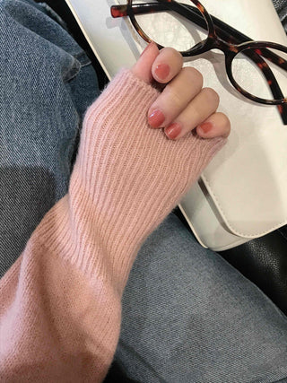 Soft Touch Slim Fit V-Neck Ribbed Knit