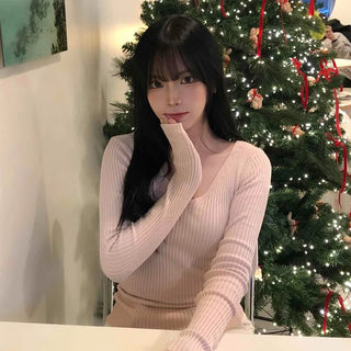 Winter Glam Ribbed Deep V Slim Knit