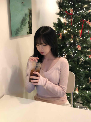 Winter Glam Ribbed Deep V Slim Knit