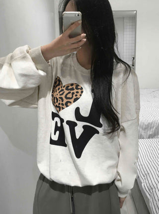 Love Leopard Sweatshirt