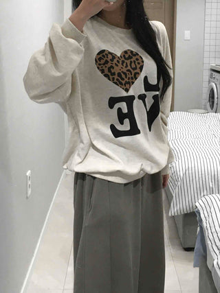Love Leopard Sweatshirt