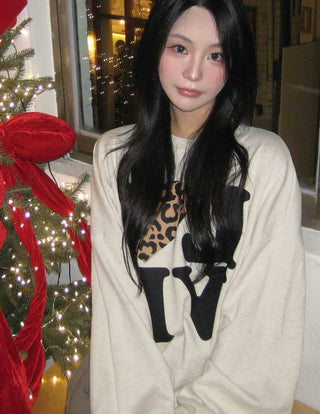 Love Leopard Sweatshirt